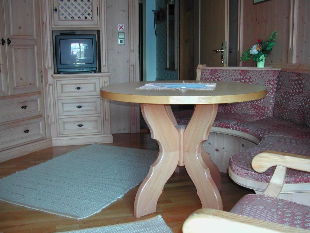 Haus Hubertus Appartement Reit im Winkl Kamer foto
